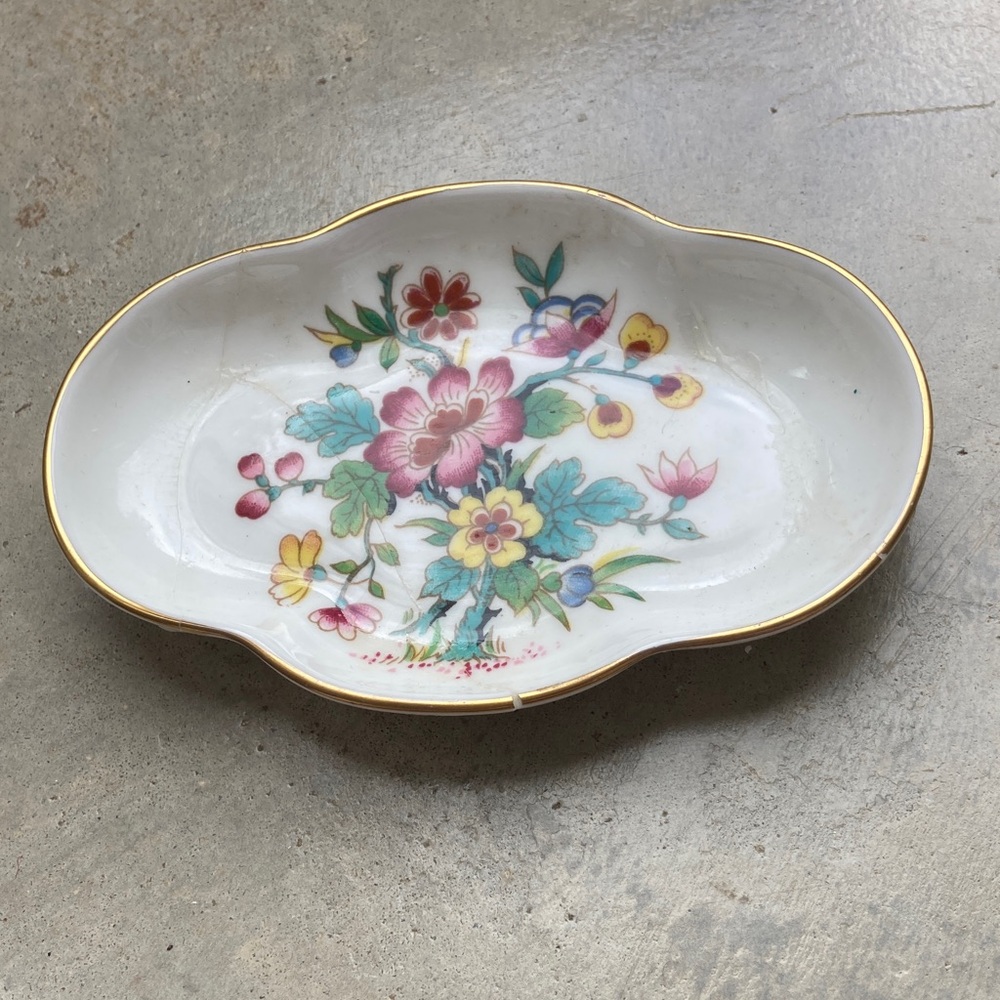 Coalport trinket dish. “ Ming Rose “. Cracked and repaired